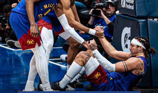 无约基奇8战5胜！沃特森场均25+7被挺MIP 在场+18今夏可冲亿元