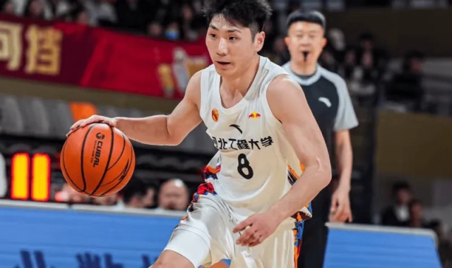 半岛体育APP-CUBAL东北赛区：刘铭轩23分，河北工程74-63战胜哈尔滨体院