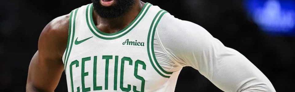 半岛体育APP-巩固东部第二！布朗30+10绿军轻取步行者 西亚卡姆32+10