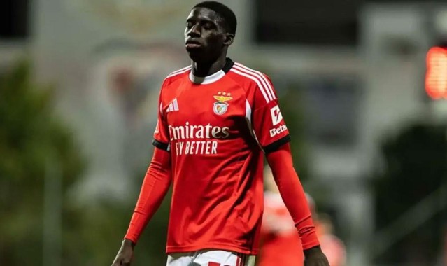 半岛体育官方网站-德天空：拜仁正在关注本菲卡17岁的右后卫班加基